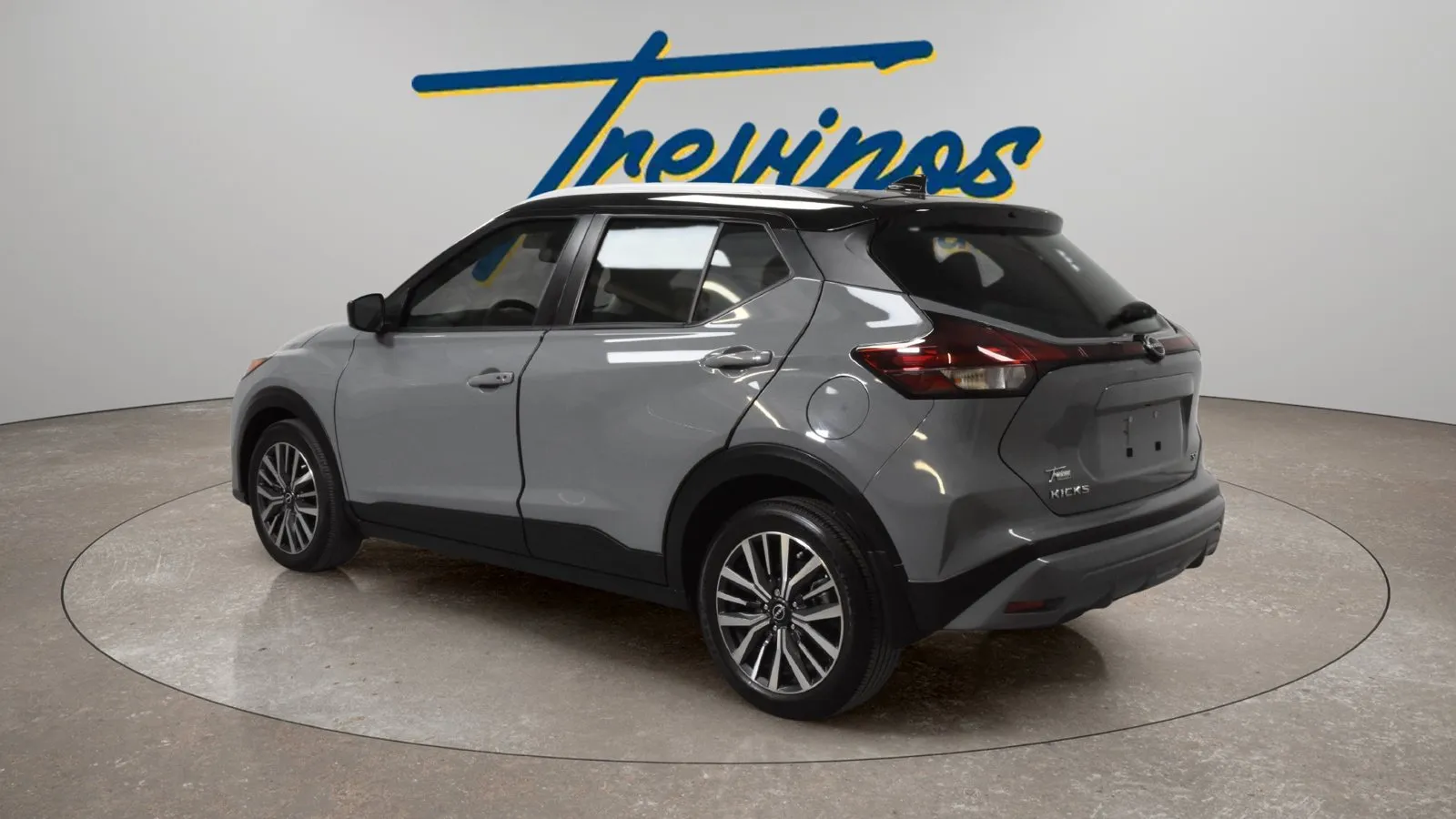 Nissan Kicks photo 9