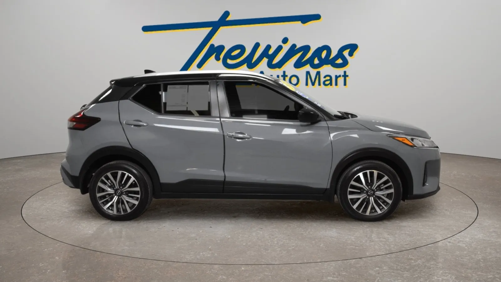 Nissan Kicks photo 5
