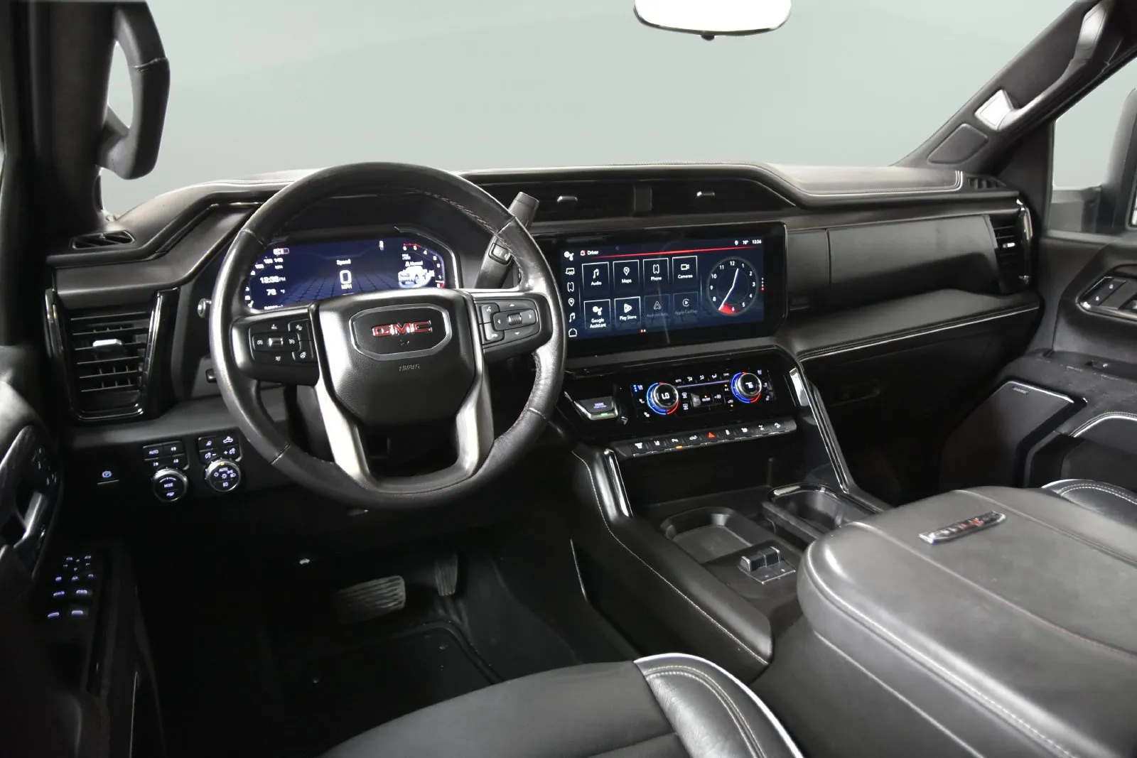 GMC Sierra photo 28