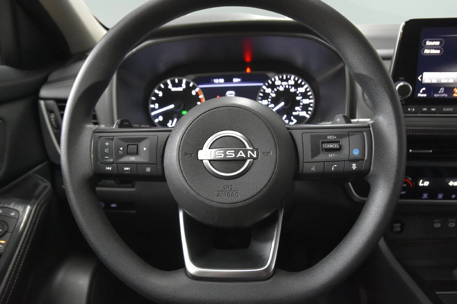 Nissan Rogue photo 14