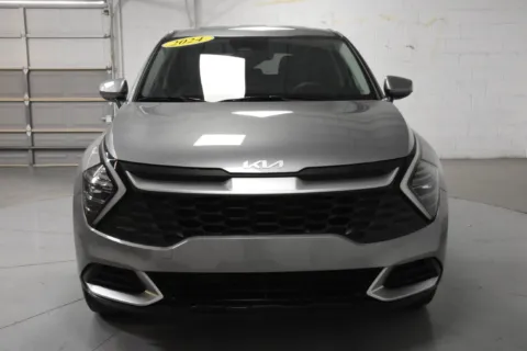 More photos of 2024 Kia Sportage LX at Trevinos Auto Mart, TX