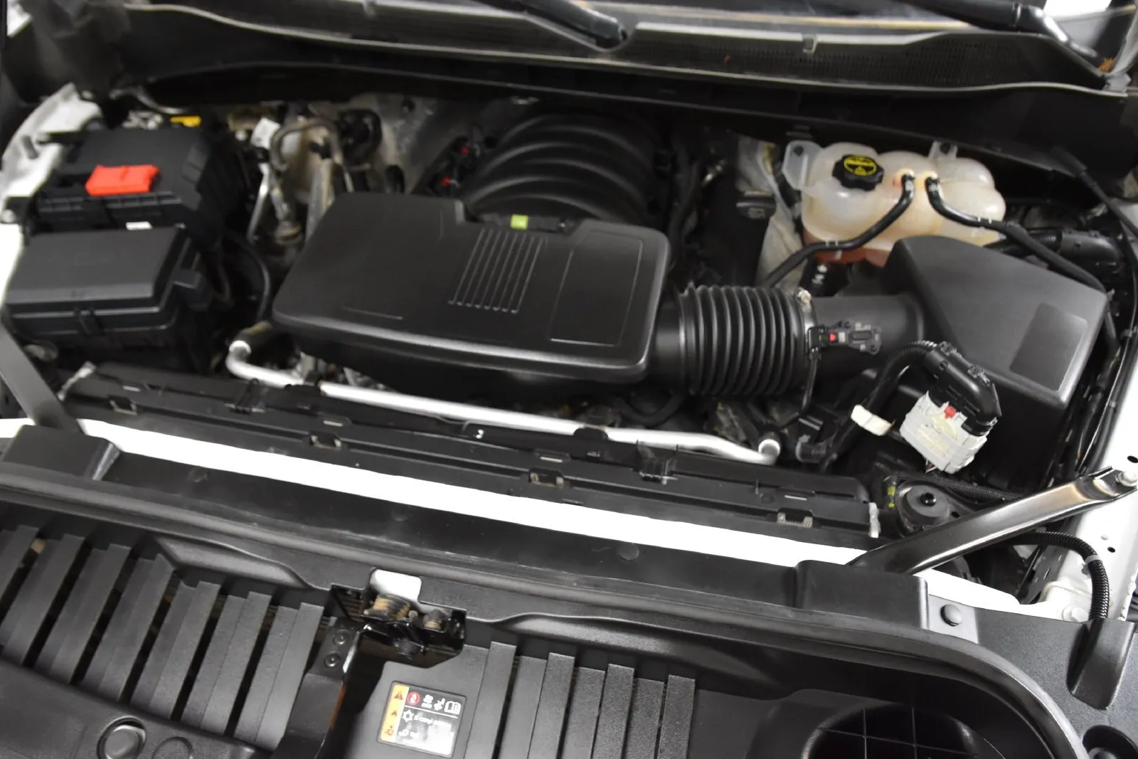 Chevrolet Silverado photo 32