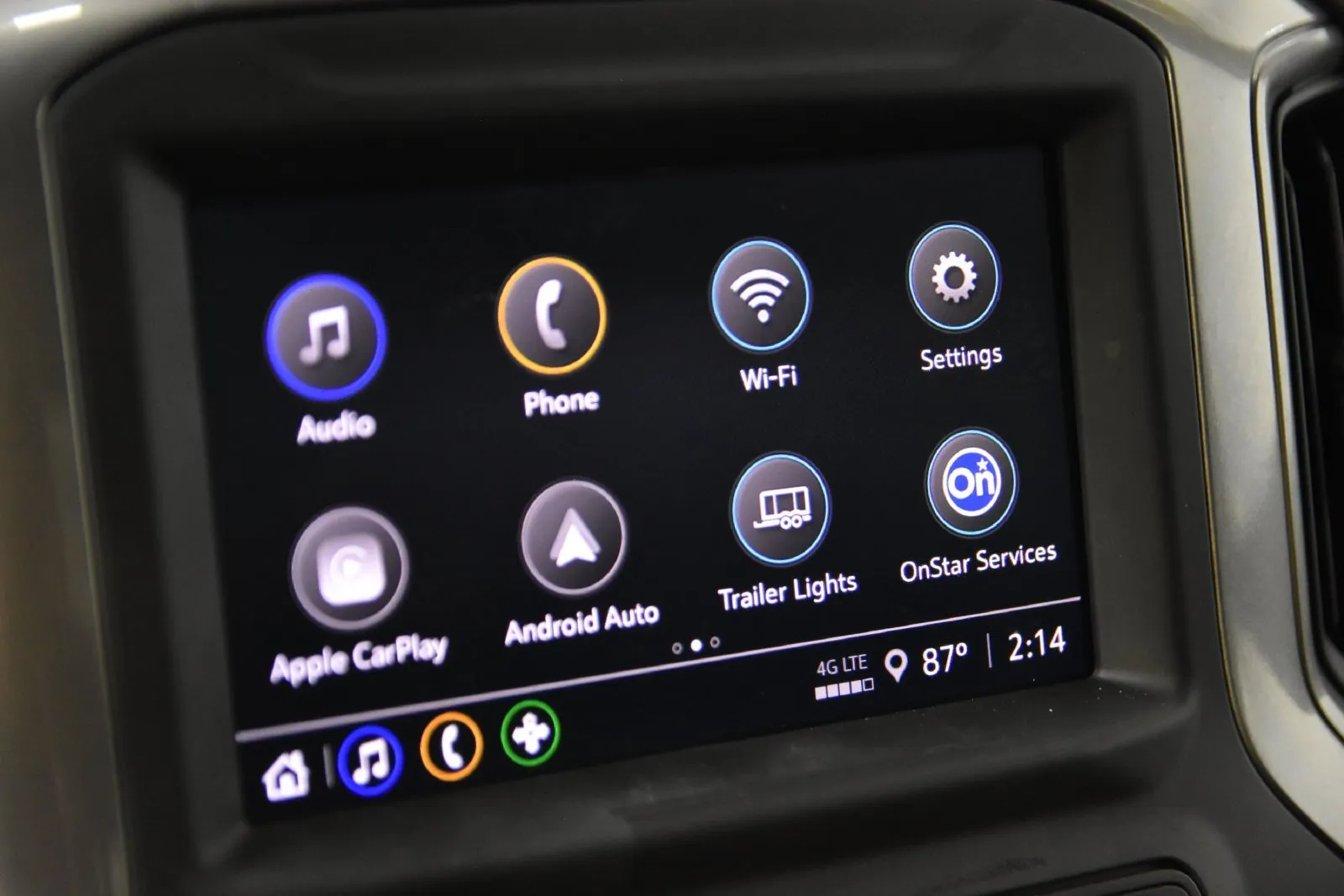Chevrolet Silverado photo 19