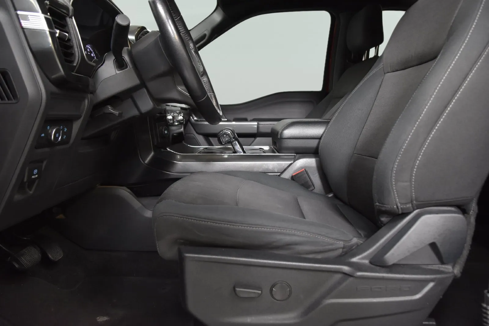 Ford F-150 photo 13