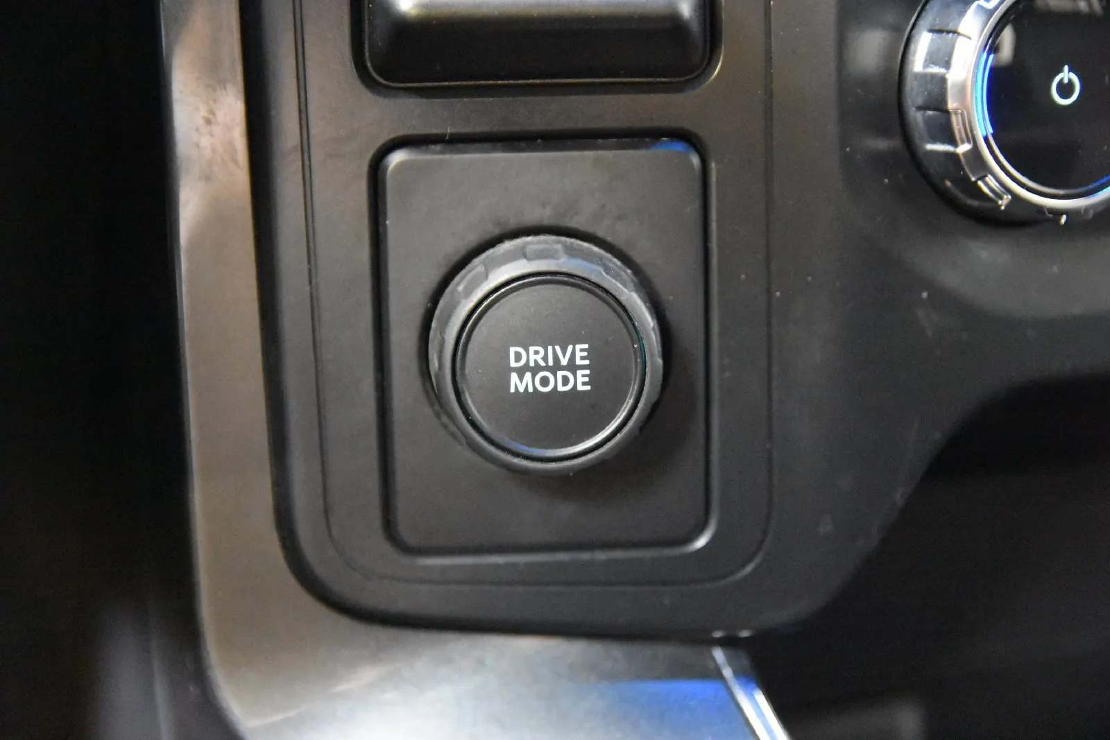 Ford F-150 photo 28