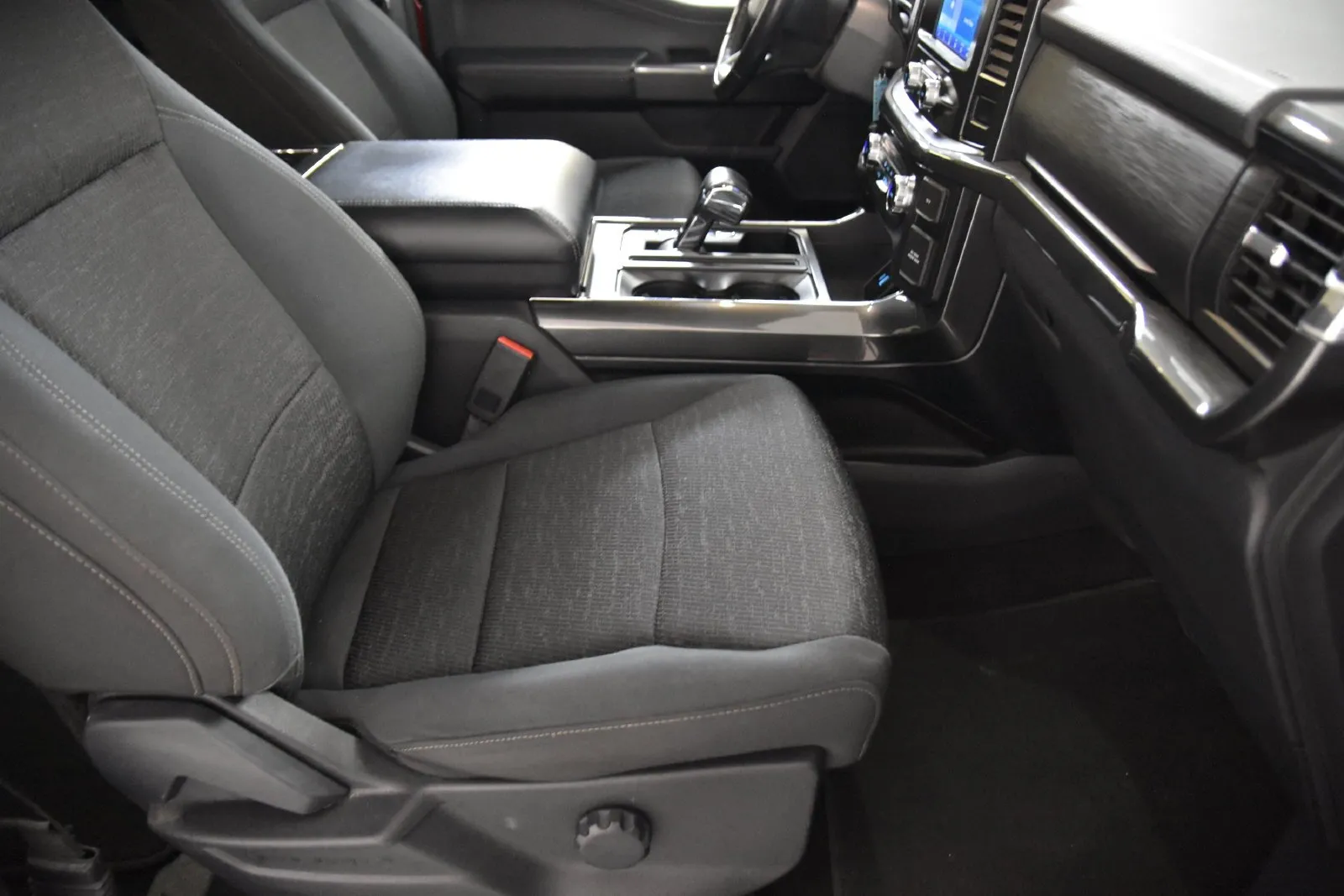 Ford F-150 photo 34