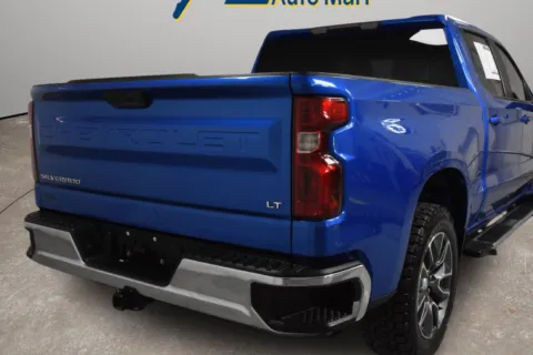 Another view of 2022 Chevrolet Silverado 1500 LT for sale in McAllen, TX at Trevinos Auto Mart