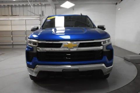 More photos of 2022 Chevrolet Silverado 1500 LT at Trevinos Auto Mart, TX