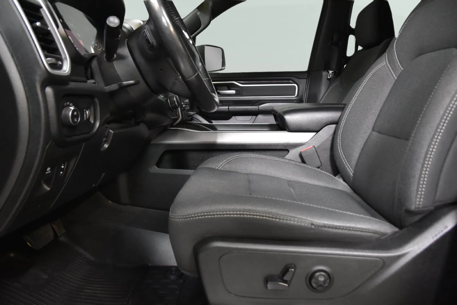 Ram 1500 photo 13