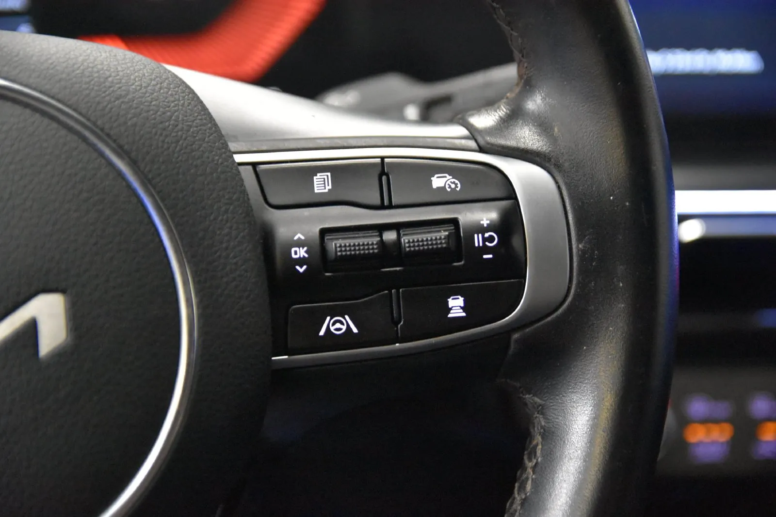Kia K5 photo 16