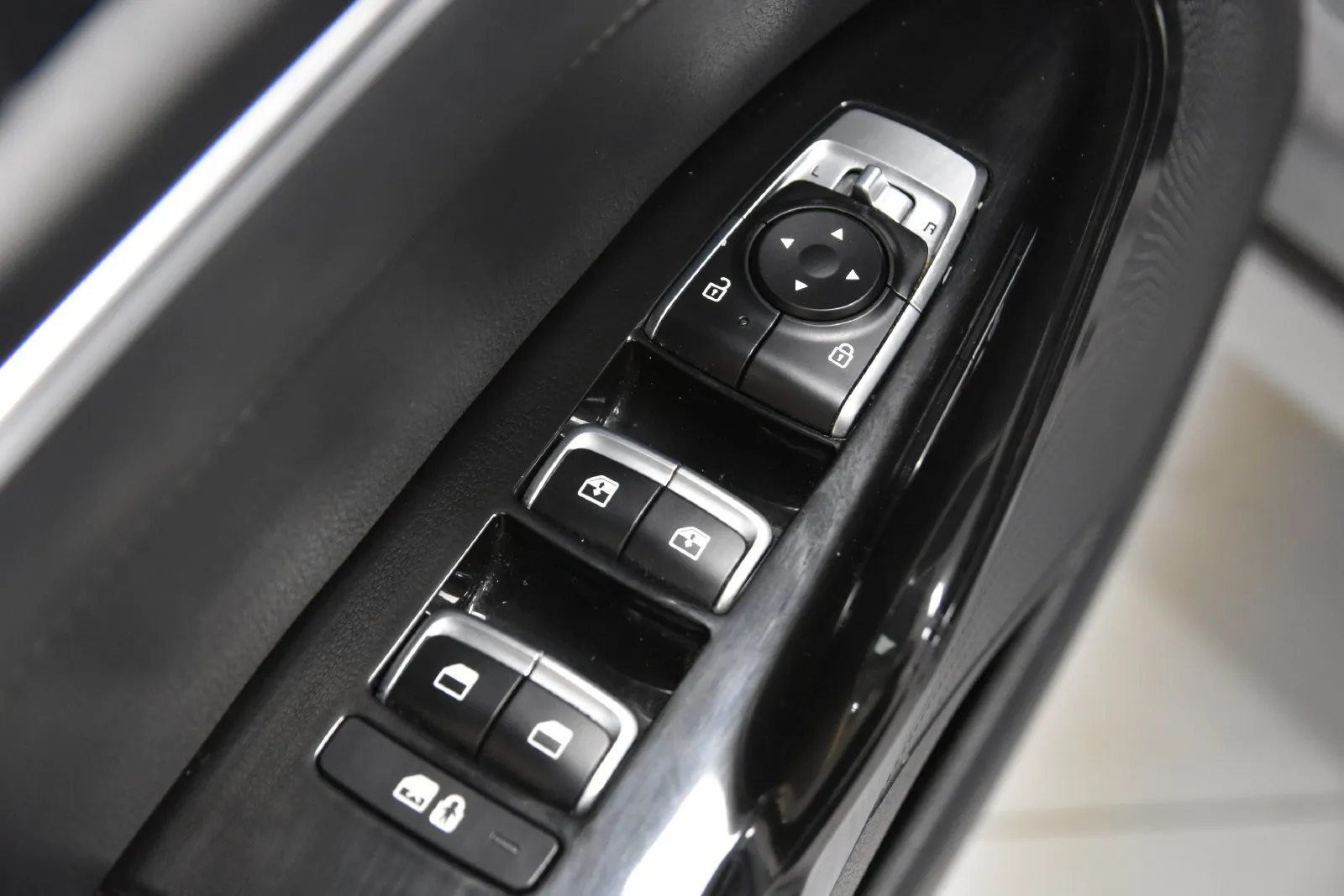 Kia K5 photo 13