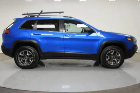 More photos of 2019 Jeep Cherokee Trailhawk at Trevinos Auto Mart, TX