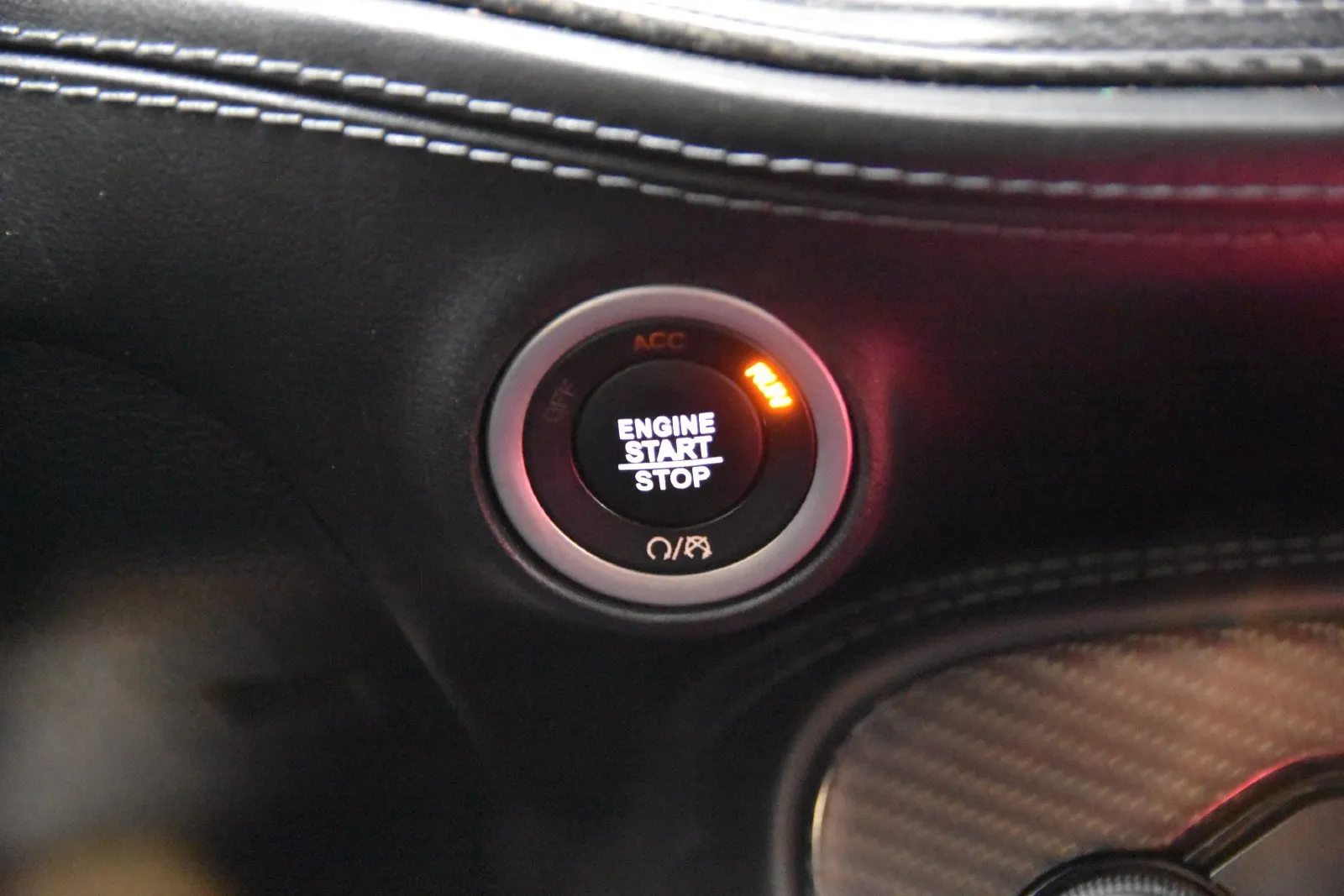 Dodge Challenger photo 26