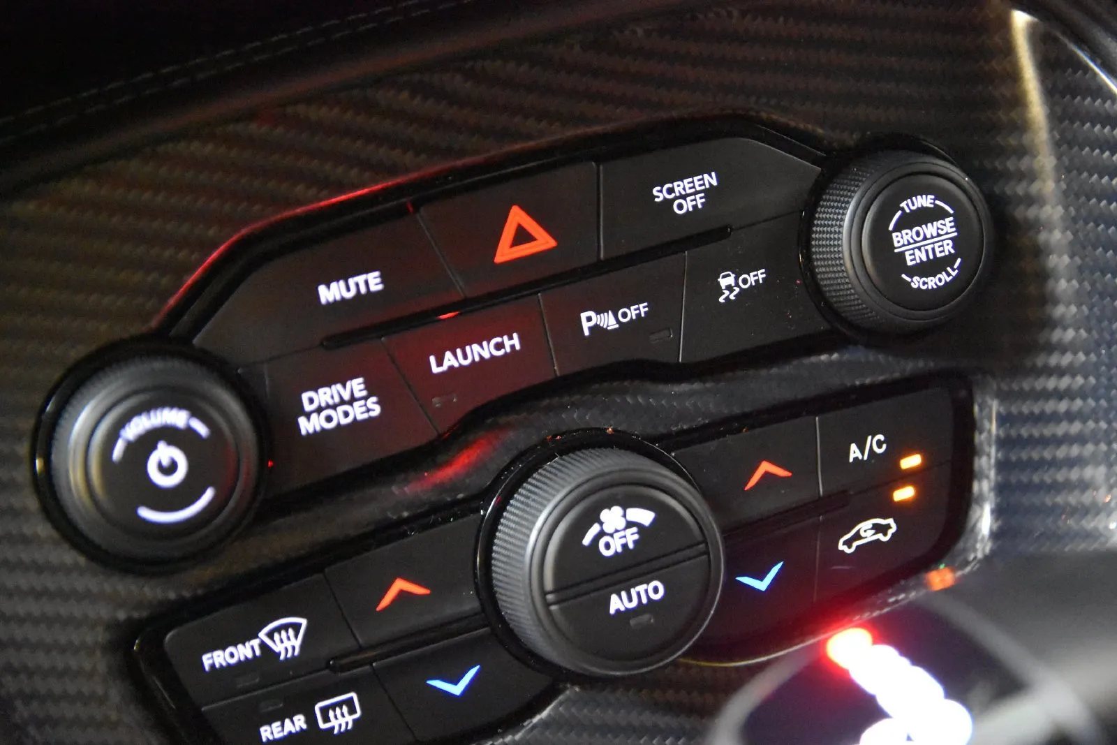 Dodge Challenger photo 23