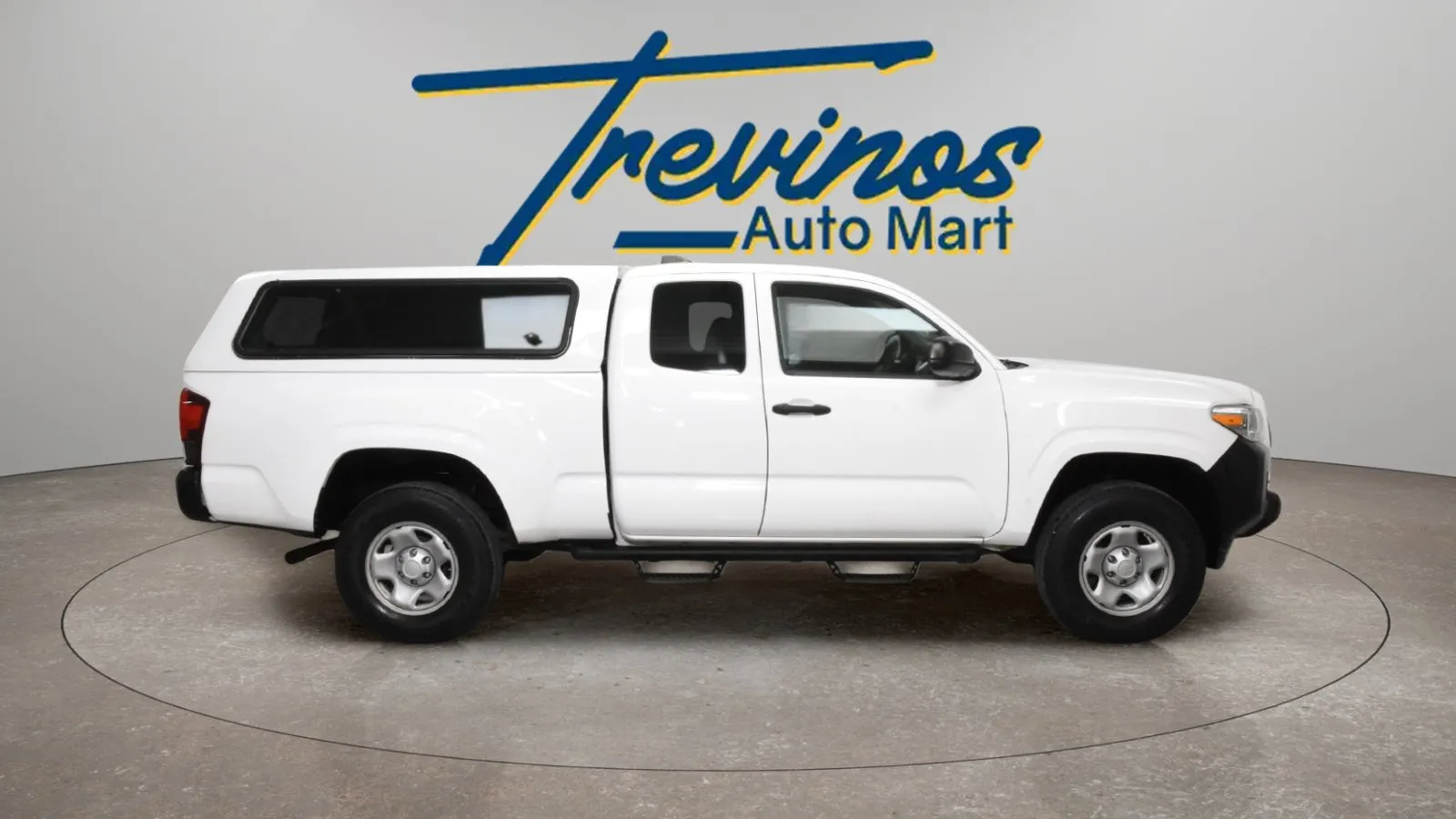 Toyota Tacoma photo 5