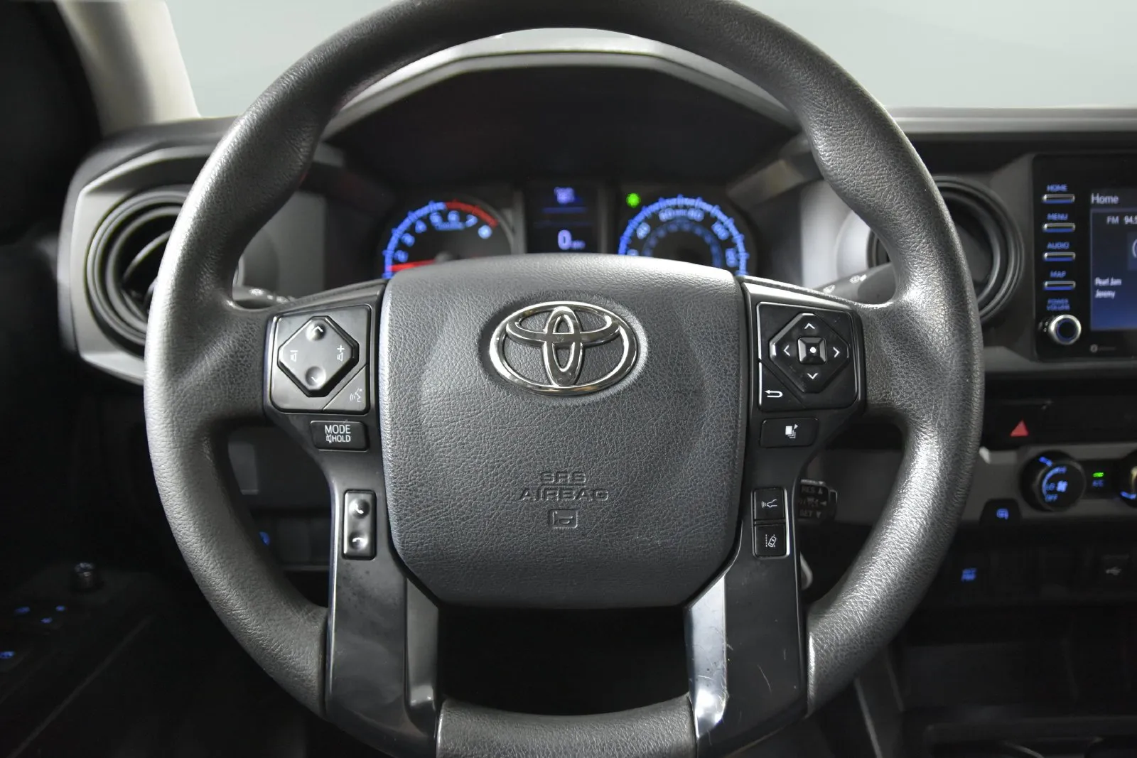 Toyota Tacoma photo 15