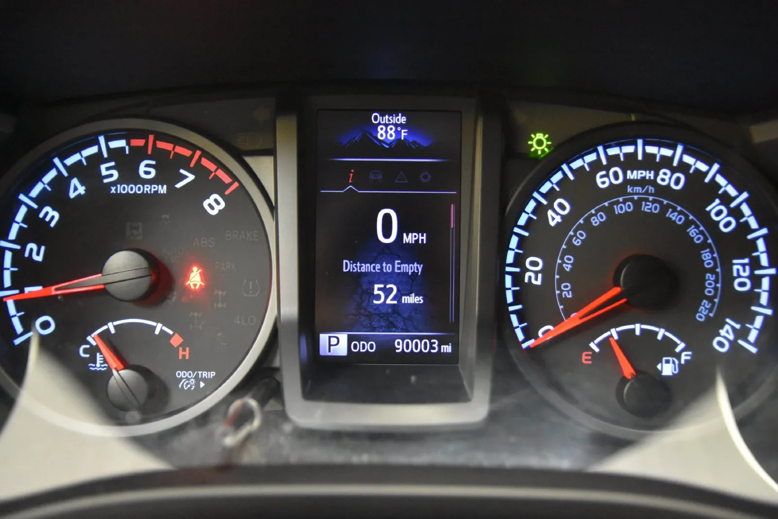 Toyota Tacoma photo 18