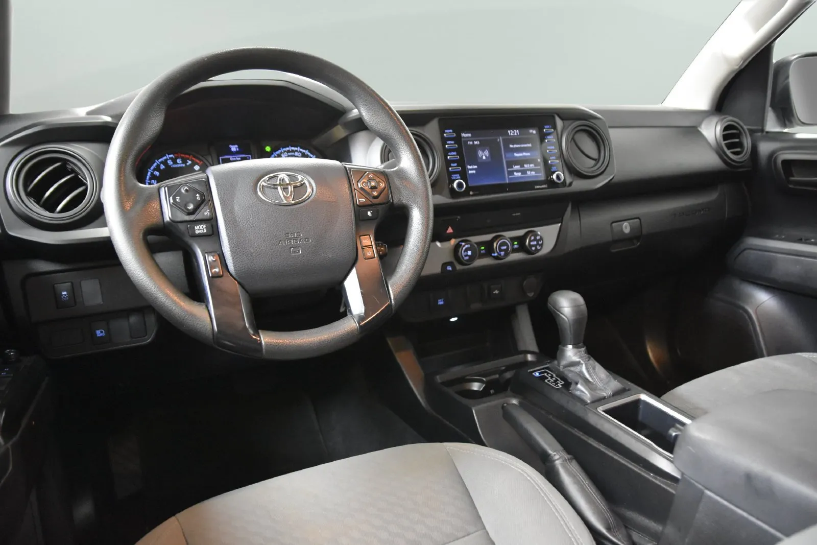 Toyota Tacoma photo 26