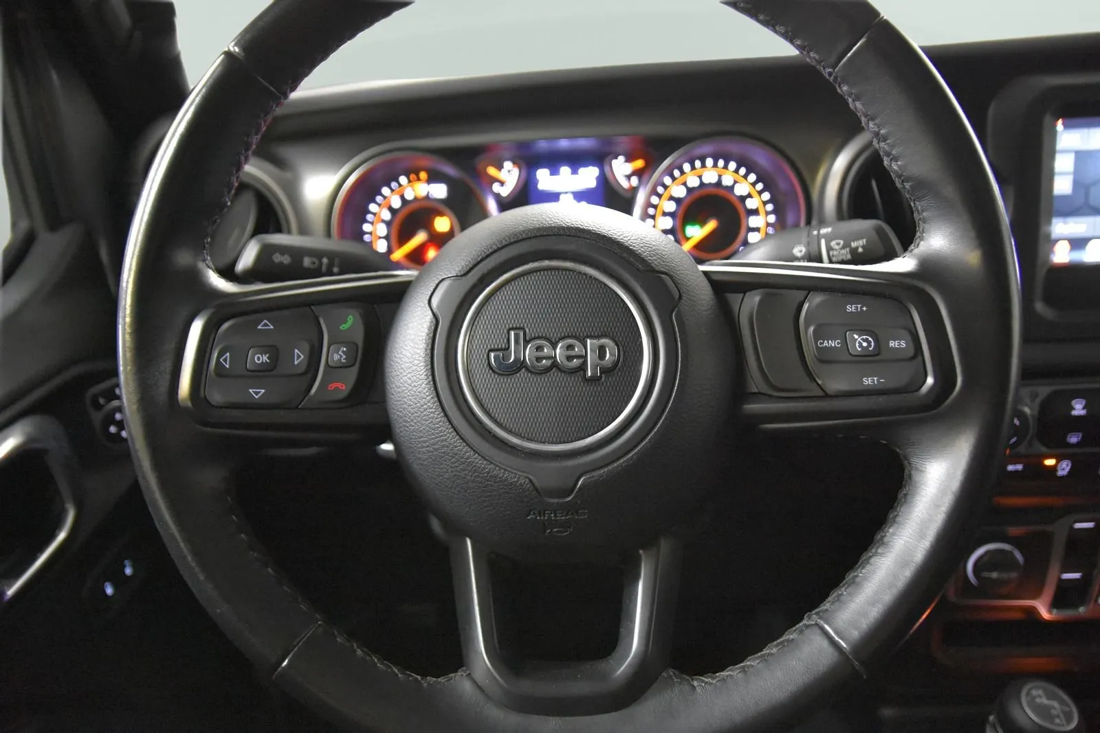 Jeep Gladiator photo 13