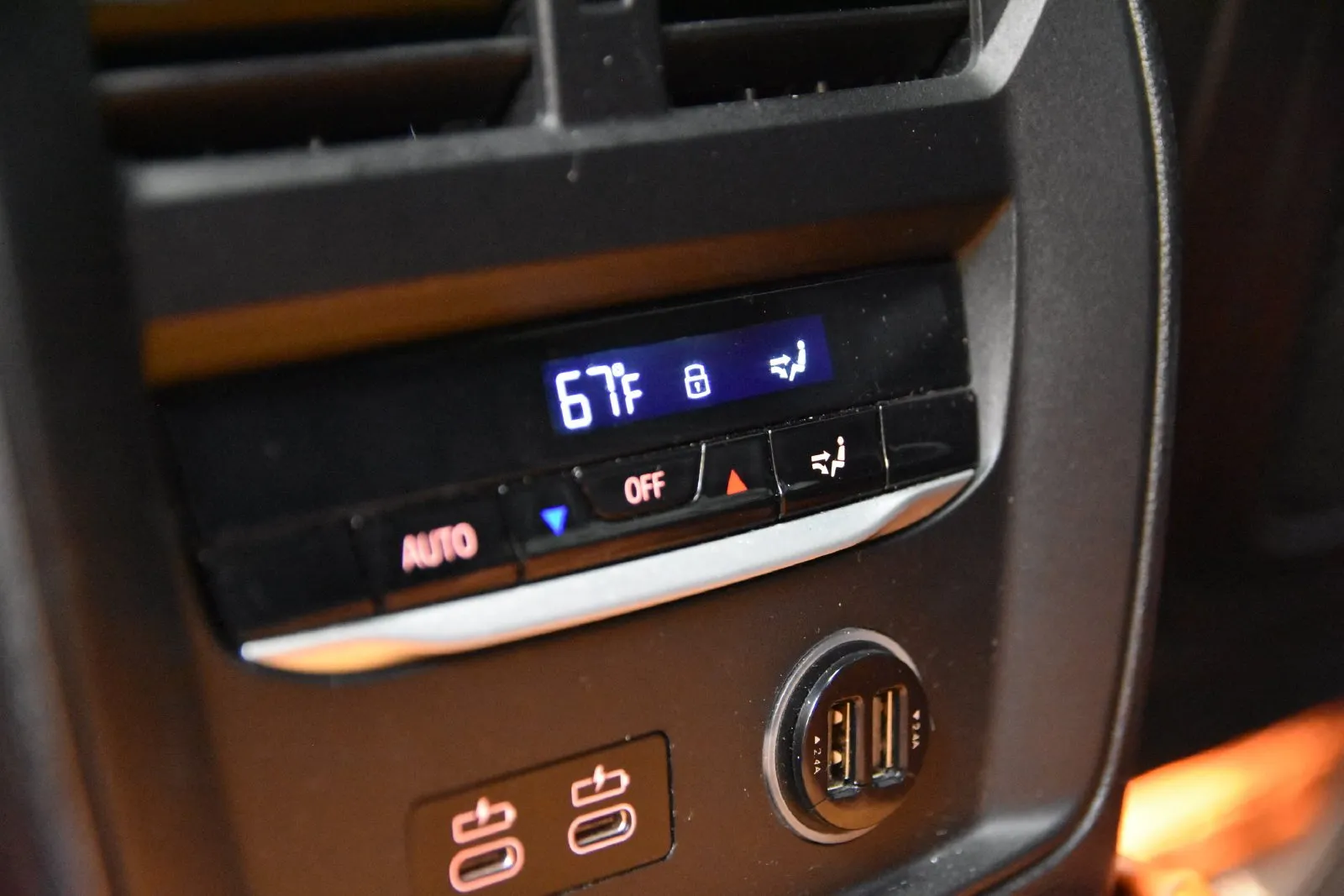 BMW 3 Series photo 33