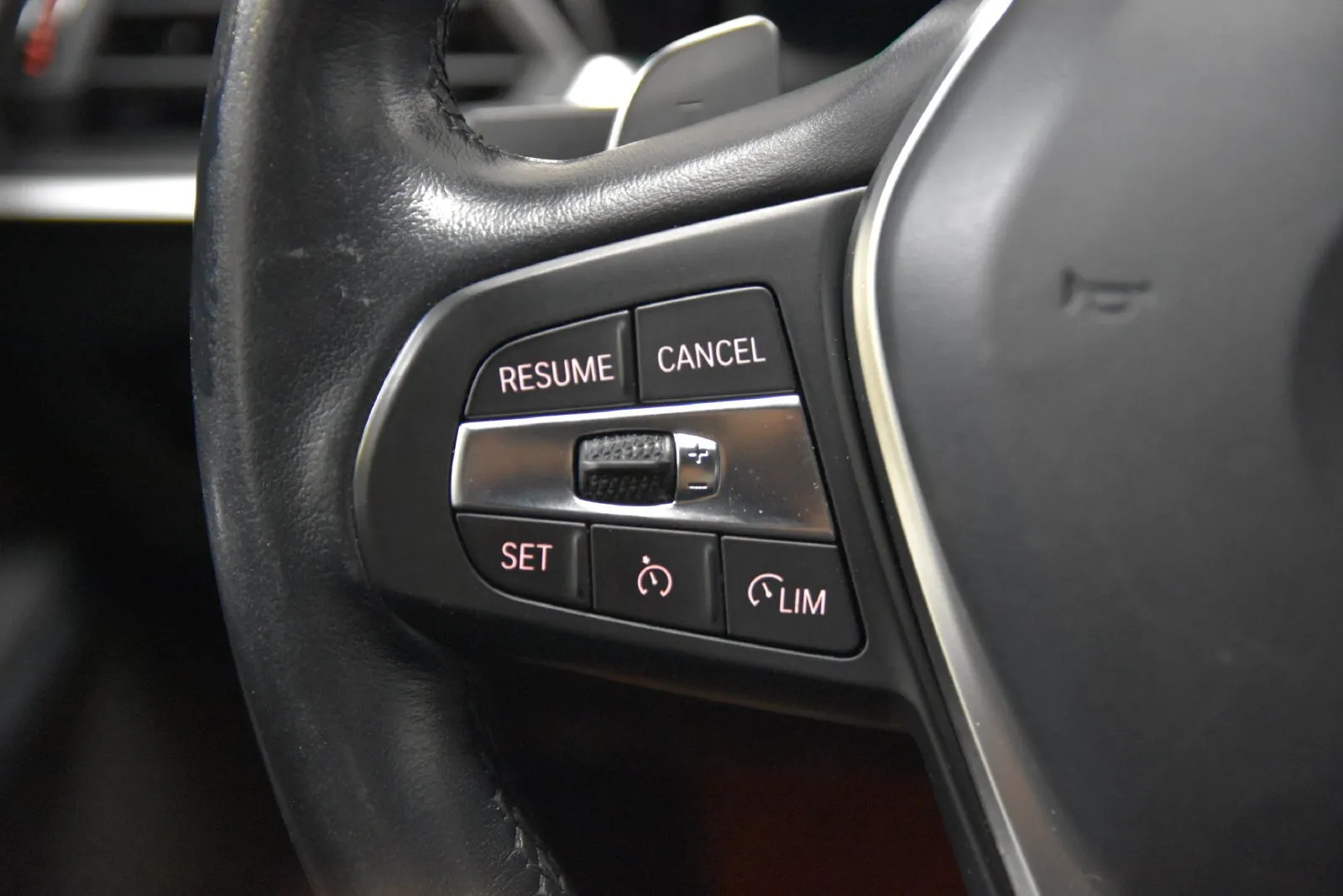 BMW 3 Series photo 16