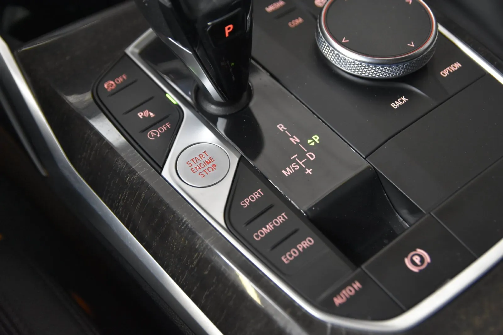 BMW 3 Series photo 27