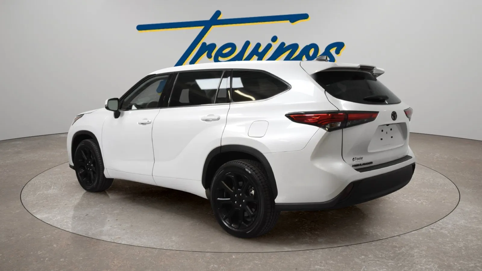 Toyota Highlander photo 9