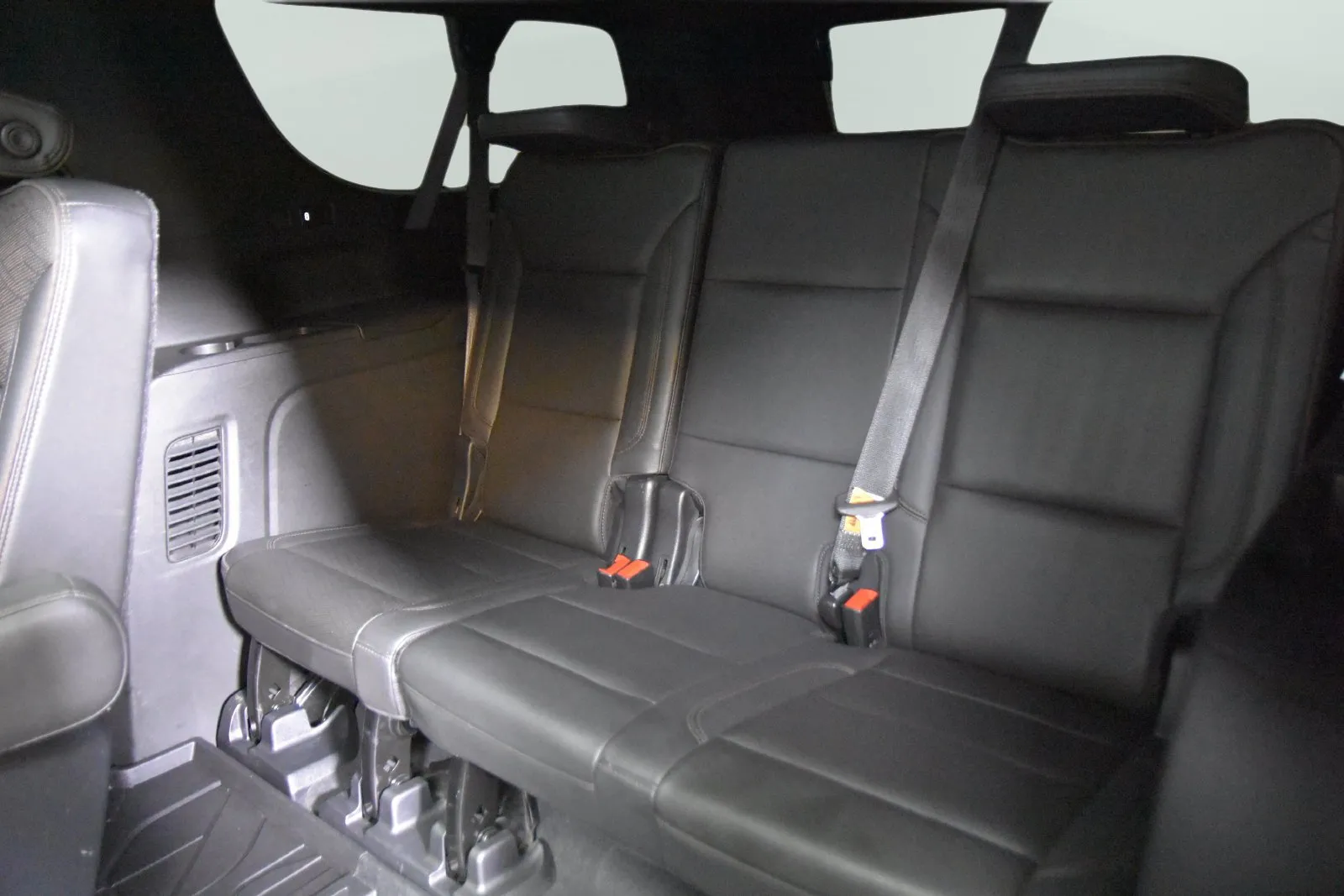 Chevrolet Suburban photo 34