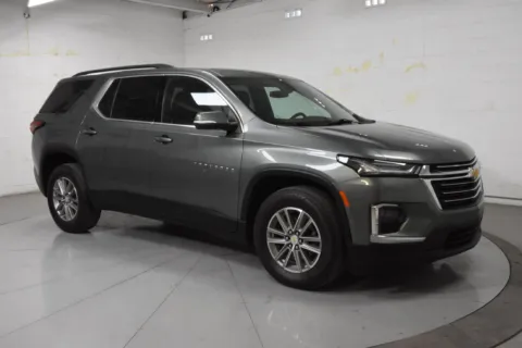 Silver 2023 Chevrolet Traverse LT for sale in McAllen, TX