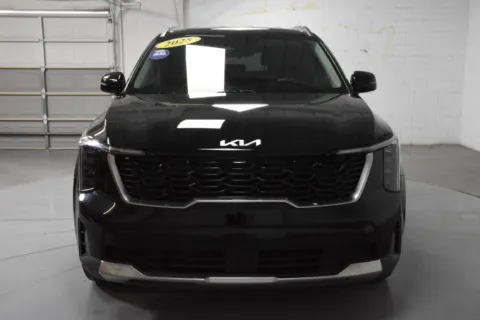 More photos of 2025 Kia Sorento S at Trevinos Auto Mart, TX