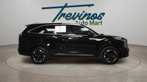 More photos of 2025 Kia Sorento S at Trevinos Auto Mart, TX