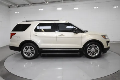 More photos of 2018 Ford Explorer XLT at Trevinos Auto Mart, TX
