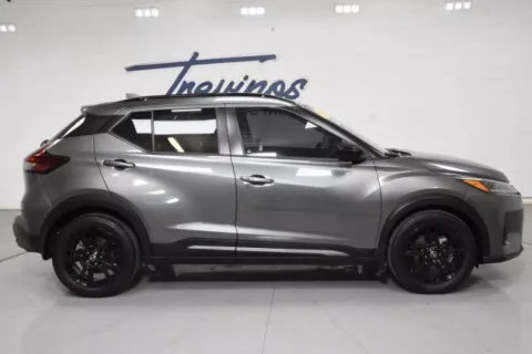 More photos of 2023 Nissan Kicks SR at Trevinos Auto Mart, TX