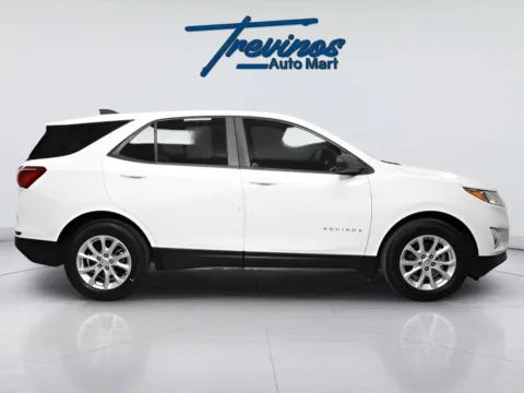 More photos of 2021 Chevrolet Equinox LS at Trevinos Auto Mart, TX