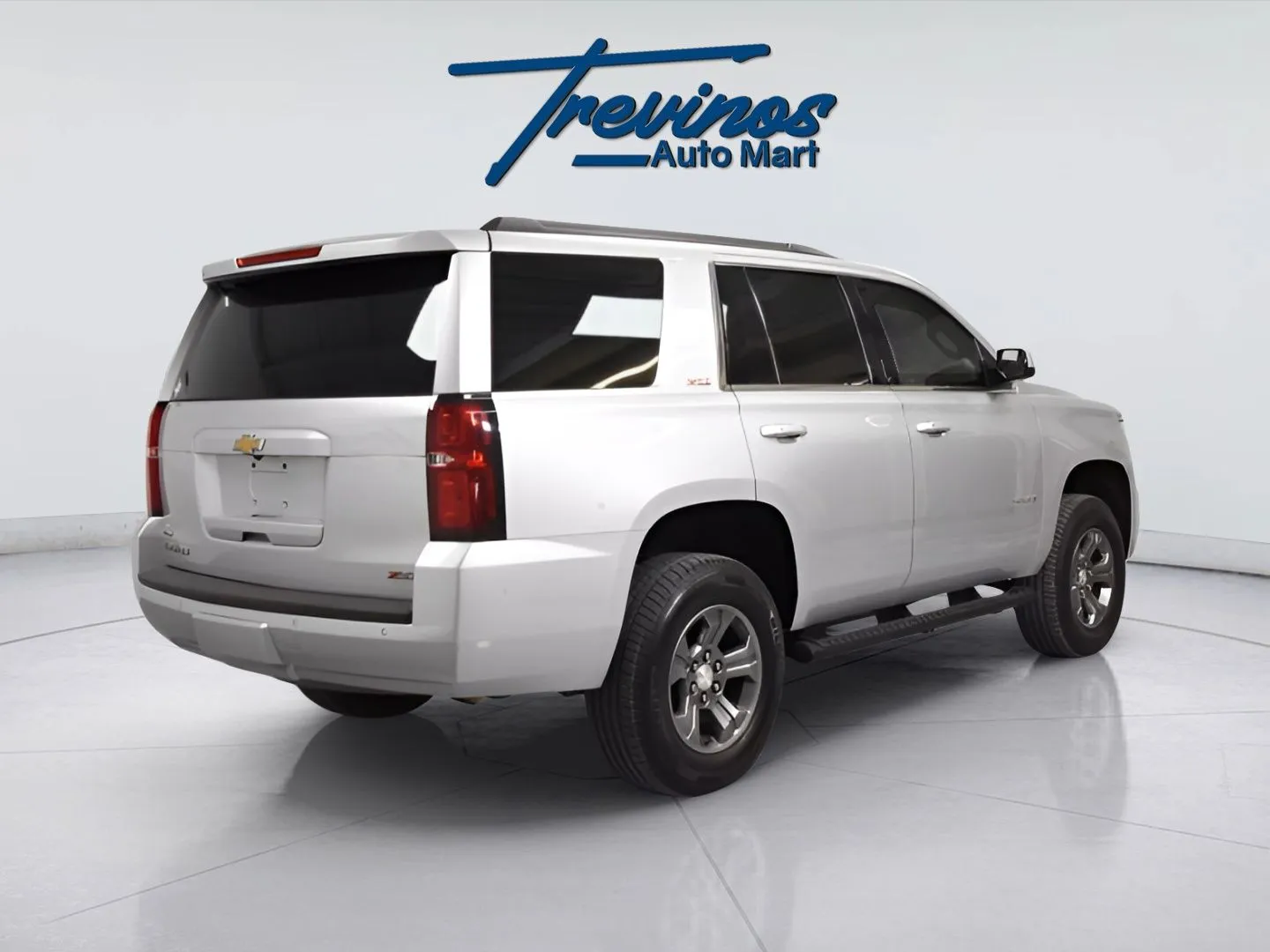 2019 Chevrolet Tahoe LT photo 16