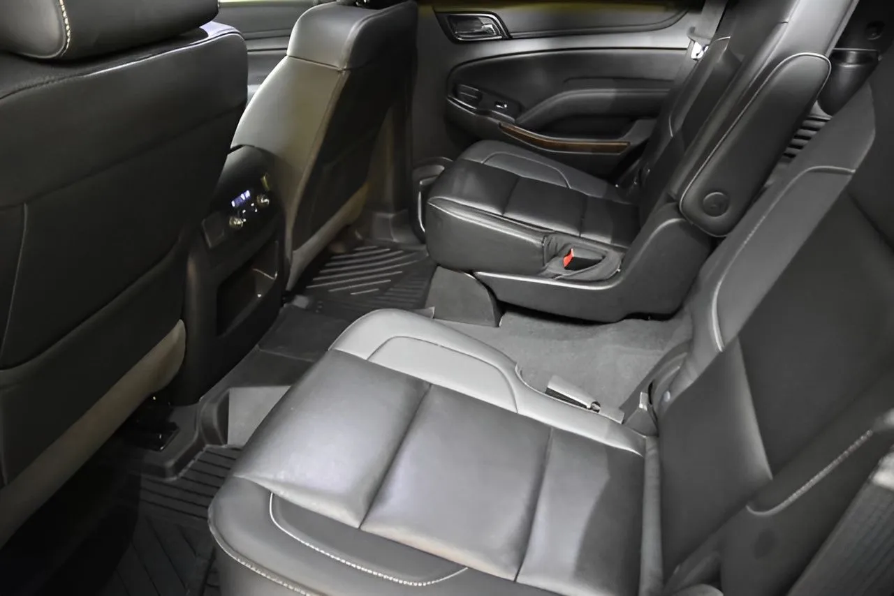 2019 Chevrolet Tahoe LT photo 10