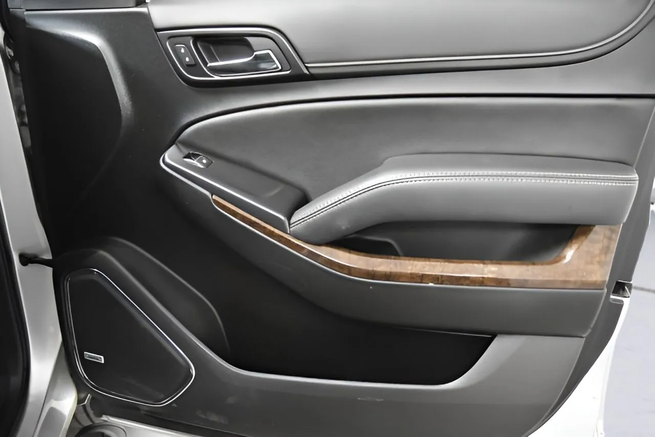 2019 Chevrolet Tahoe LT photo 43