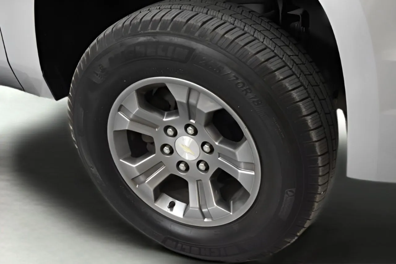2019 Chevrolet Tahoe LT photo 44
