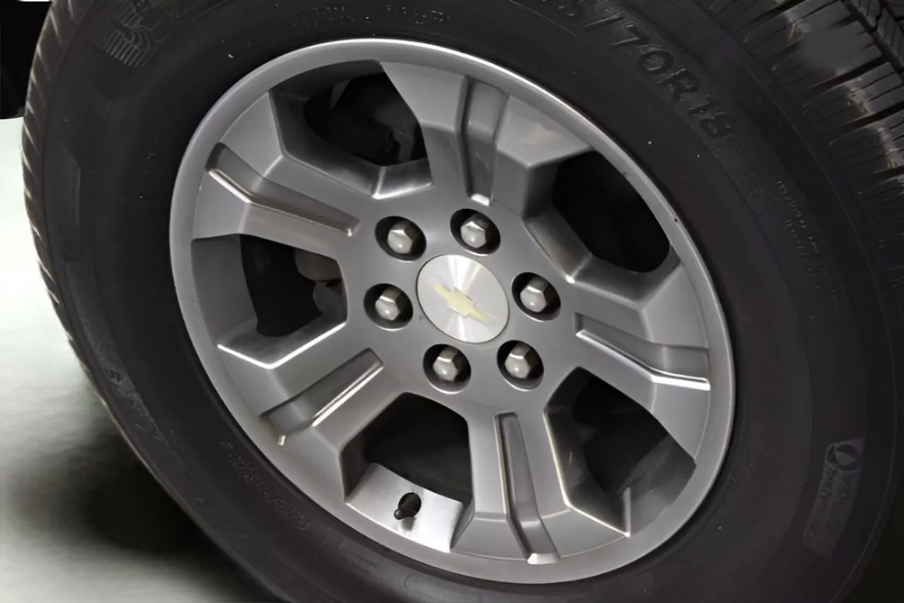 2019 Chevrolet Tahoe LT photo 15