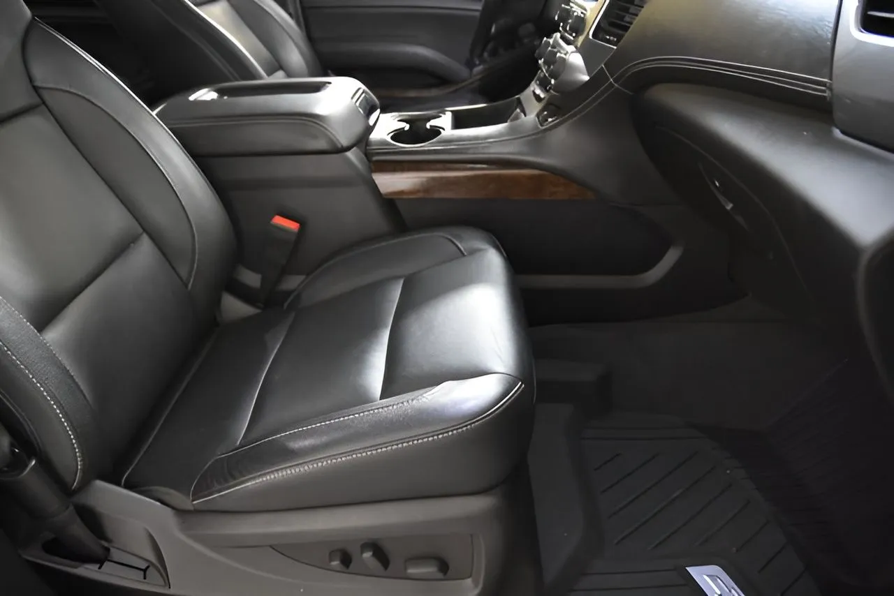 2019 Chevrolet Tahoe LT photo 26