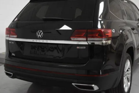 Another view of 2021 Volkswagen Atlas 3.6L V6 SE w/Technology for sale in McAllen, TX at Trevinos Auto Mart