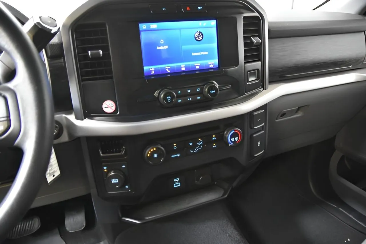 2023 Ford F-150 XLT photo 8