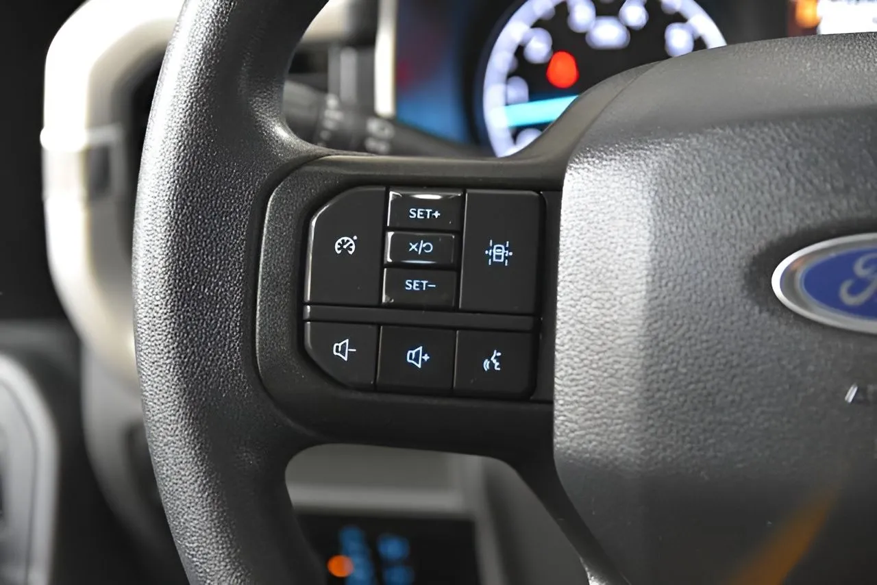 2023 Ford F-150 XLT photo 17