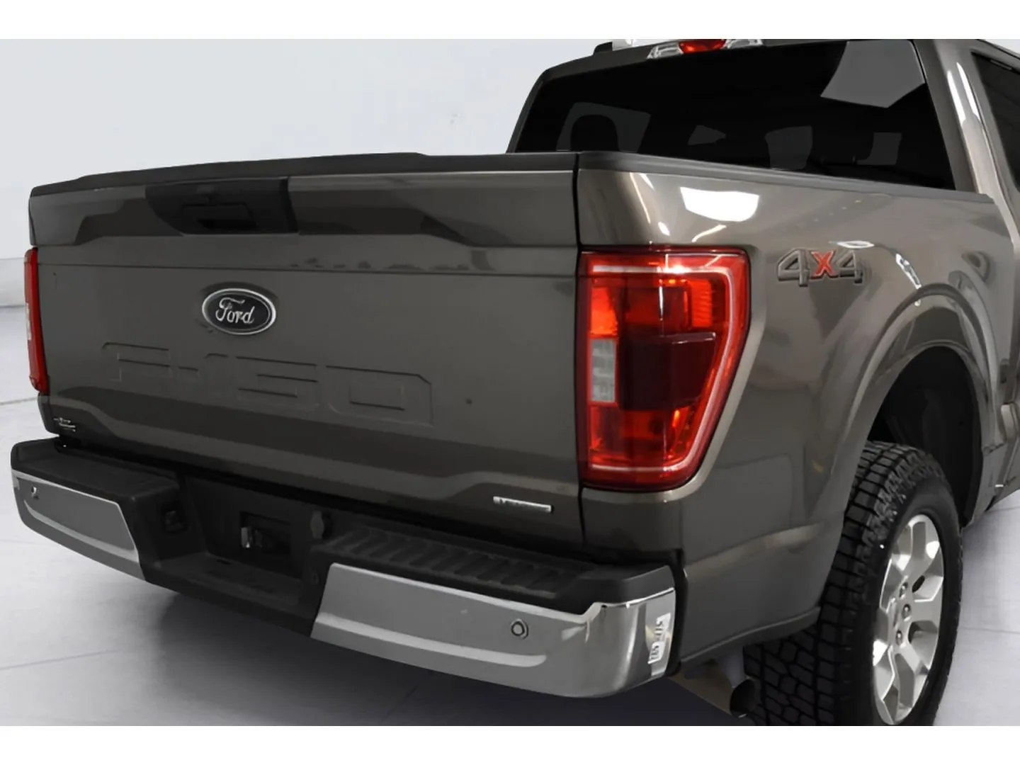 2023 Ford F-150 XLT photo 24