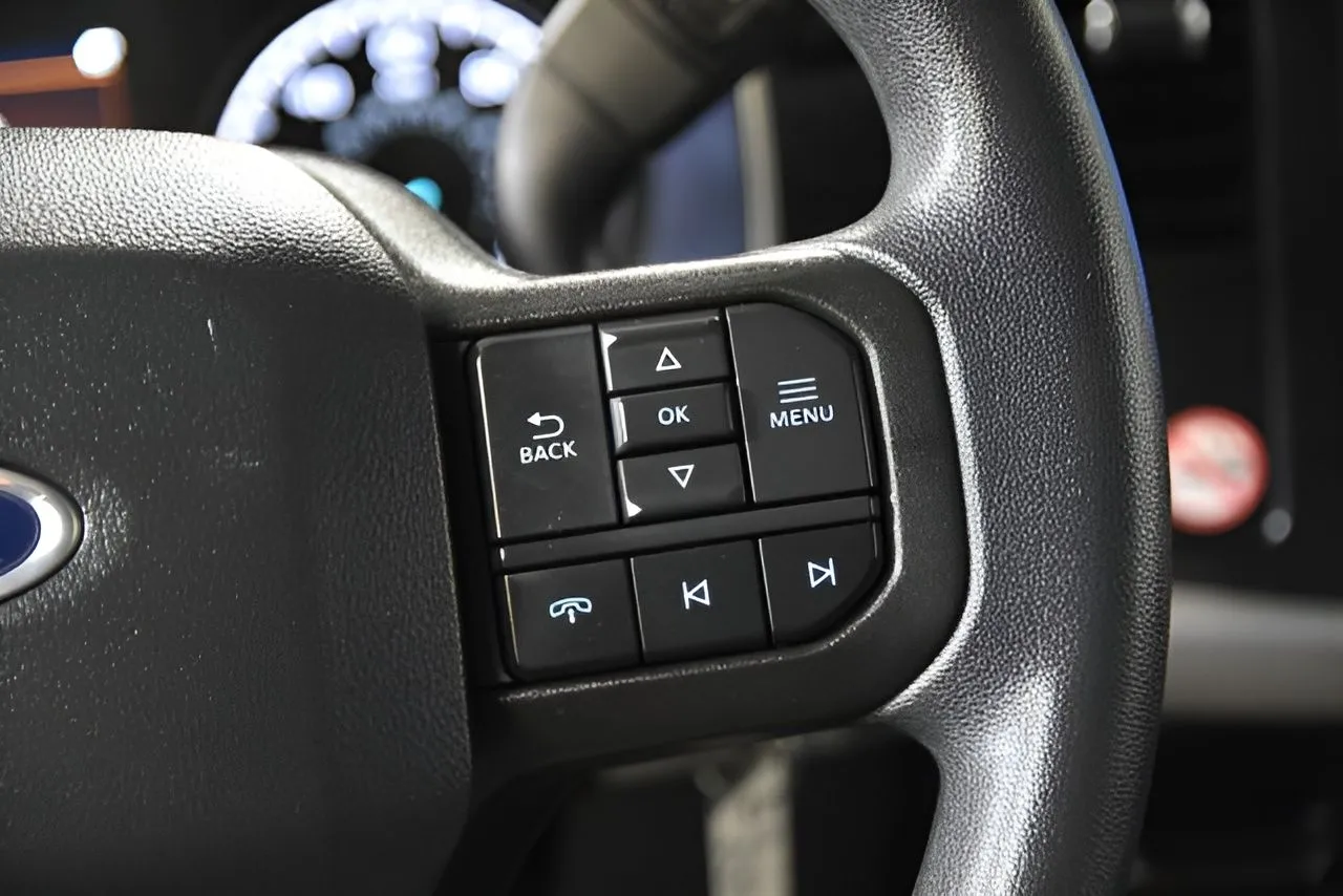 2023 Ford F-150 XLT photo 7