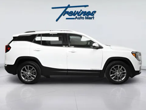 More photos of 2023 GMC Terrain SLT at Trevinos Auto Mart, TX