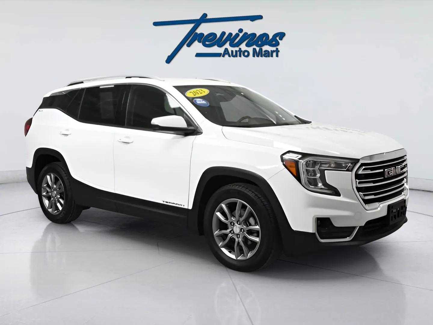 White 2023 GMC Terrain SLT for sale in McAllen, TX