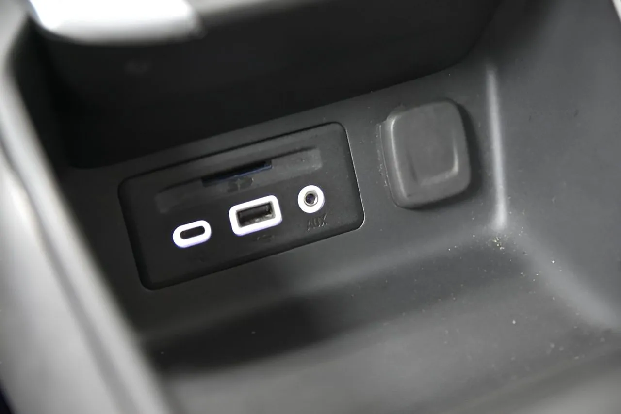 2023 Gmc Terrain SLT photo 24