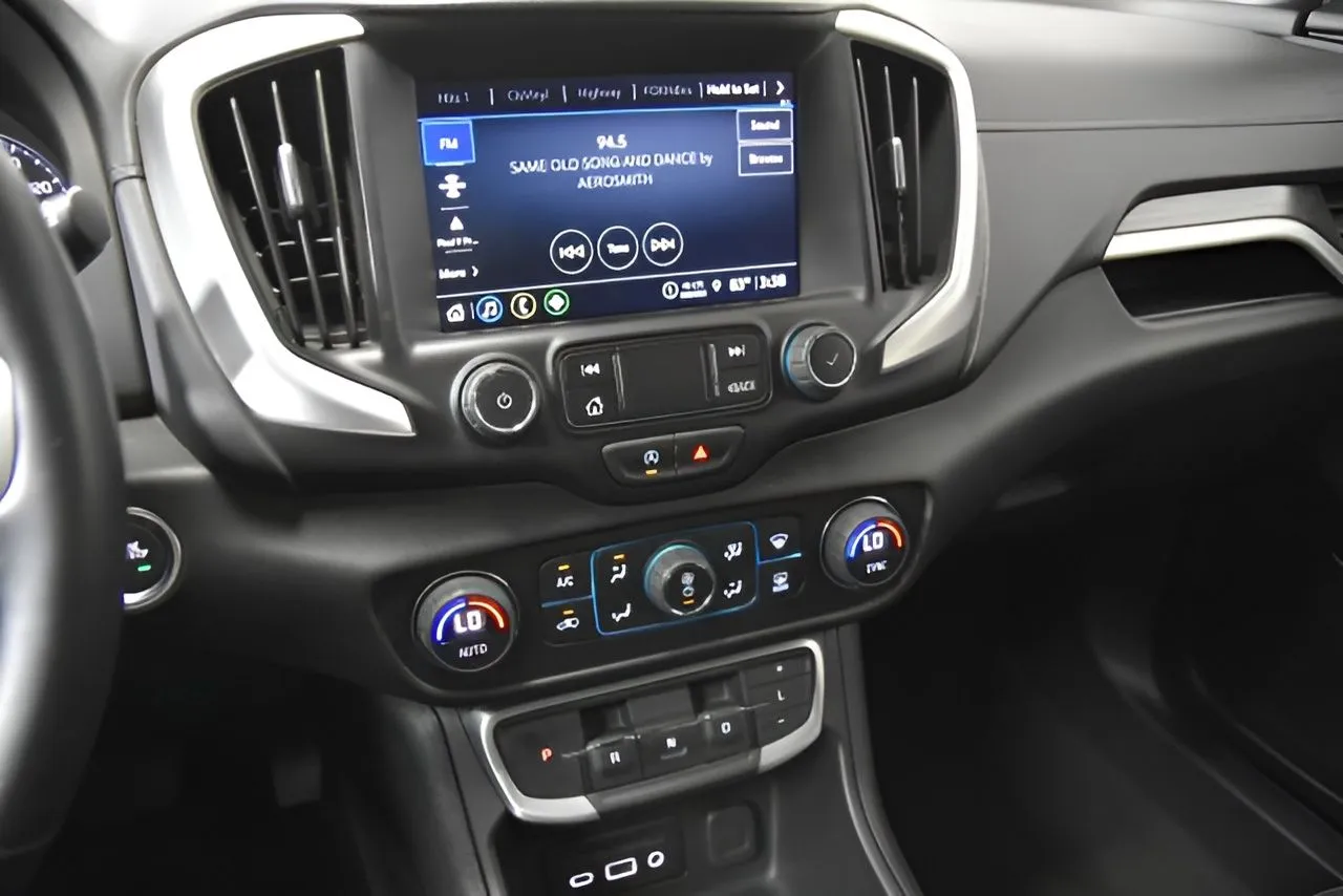 2023 Gmc Terrain SLT photo 36