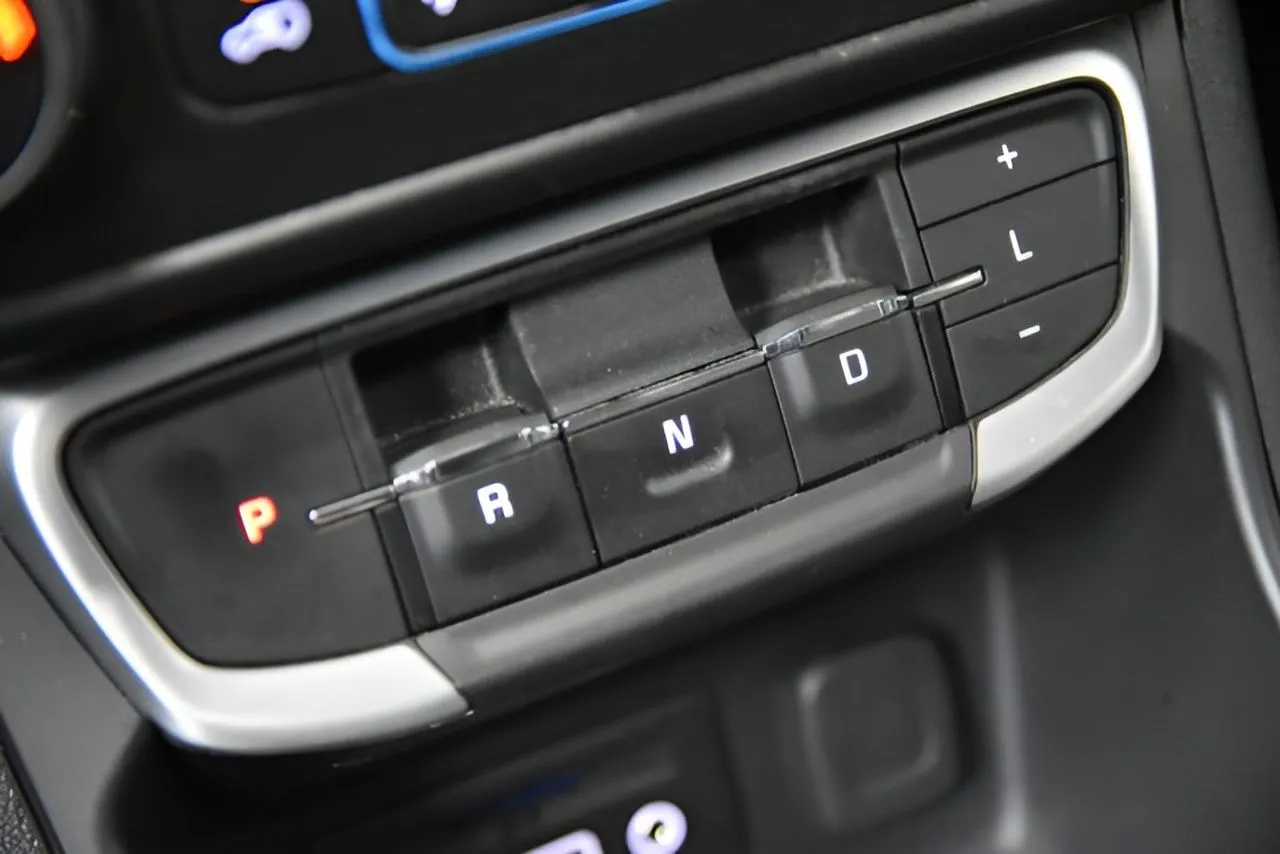 2023 Gmc Terrain SLT photo 25